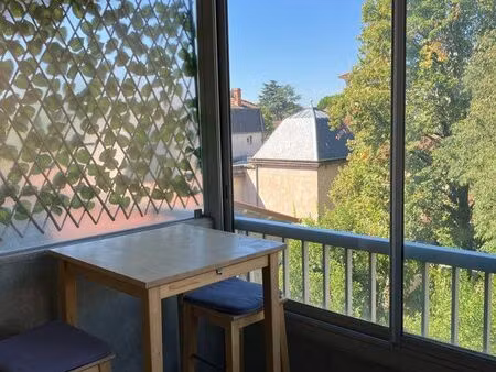 ? charmant studio 24 m2 meublé avec véranda à deux pas de la gare