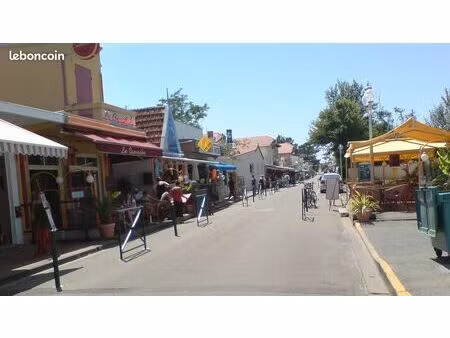 local commercial a partager station balnéaire
