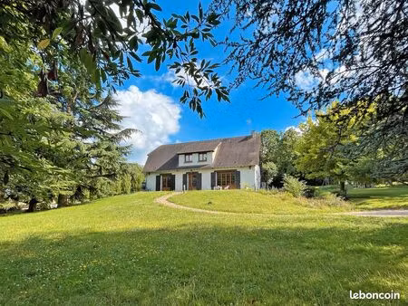 8 pièces · 182 m²8 pièces  182 m² · marcilly-sur-eure 27810