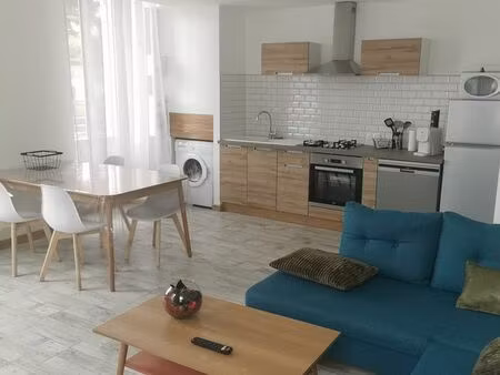 t2 meublé équipé tous compris