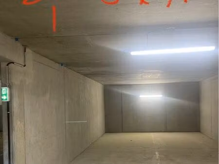 place de parking double place