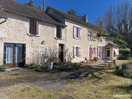 propriété 9 pièces 198 m²