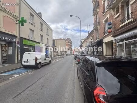 commerce beauté/coiffure 49 m²