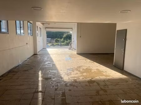 local  à louer 160 m²