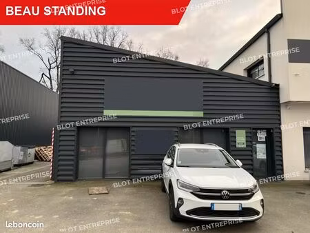 local d'activité 200 m²