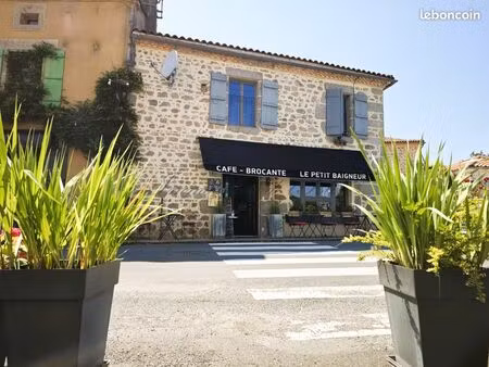 local 331 m² saint-estèphe