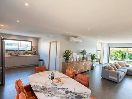 ? villa prestige dpe a – prestations luxe & domotique – pouzilhac (30)