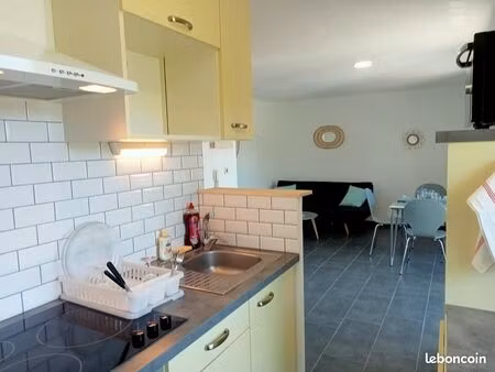 appartement t2 rénové avec balcon à dieulefit