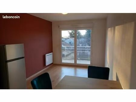 t2 dans résidence calme et sécurisée