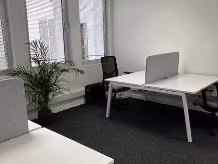 bureaux 4 postes équipé