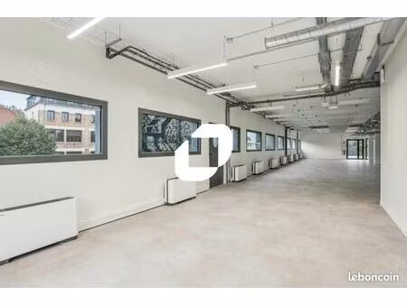 bureau 325 m²