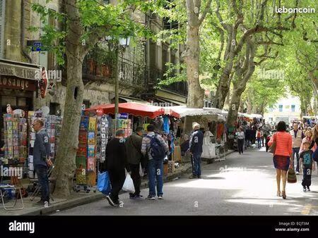 ? emplacement n°1 uzès – boulevard gambetta – droit au bail ou fonds de commerce