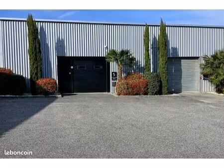 local droit au bail vente de voiture