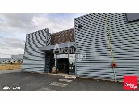 local d'activite 835 m² deols
