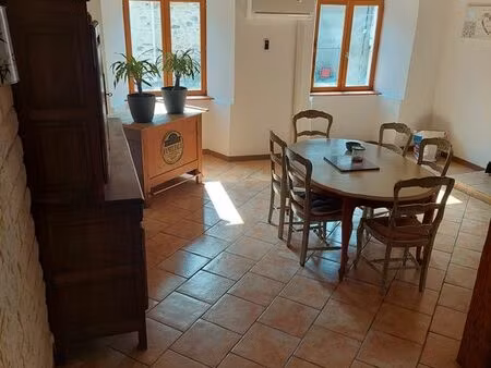 maison de village avec garage et terrasse