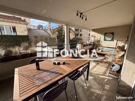 appartement 3 pièces 69 m²