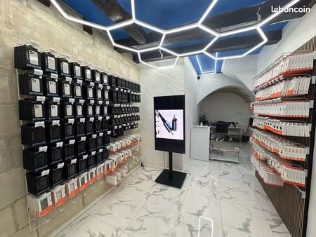 fonds de commerce clé en main avec marchandise et studio – vieux tours  emplacement except