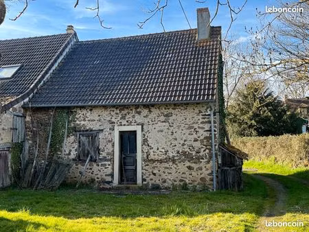maison de 55 m2 à rénover entièrement avec terrain de 2420 m2