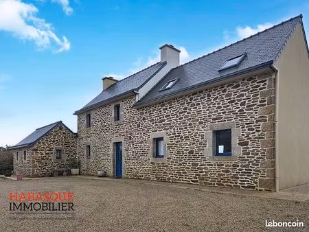 propriété 6 pièces 145 m²