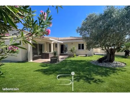 villa 5 pièces 130 m²