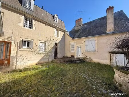 immeuble 10 pièces 260 m²