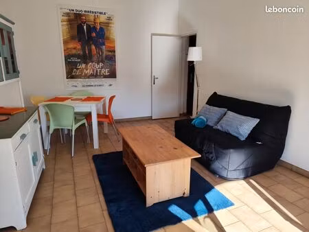 t2 meublé centre écusson