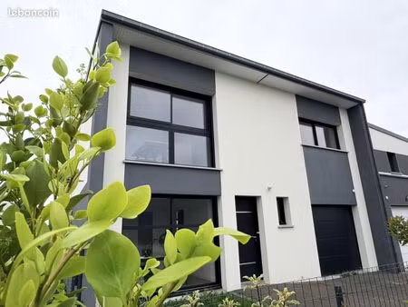 maison 6 pièces 150 m²