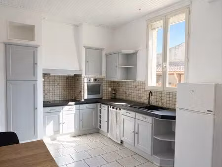 location appartement t2 lumineux vauvert