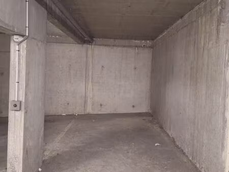 parking 13 m² balma