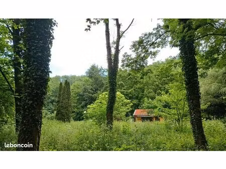 maisonnette sur terrain de loisirs