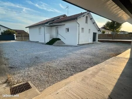 location maison t5 mees