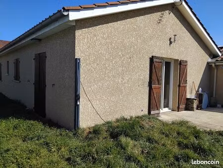 villa 5 pièces 95 m²