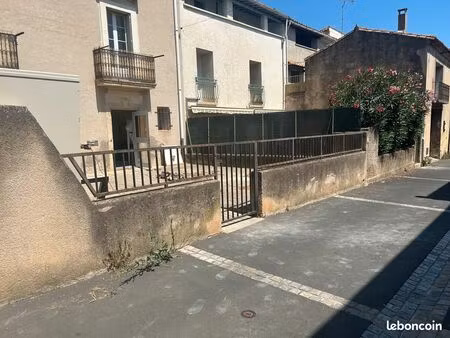 maison de village avec cour