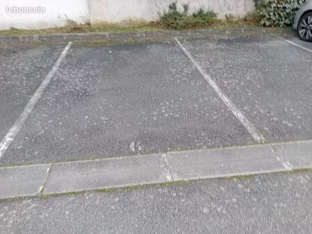 stationnement dans résidence fermée