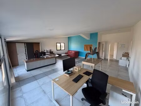 local pro 140 m² – moderne – prêt à l’emploi 1 900 / mois