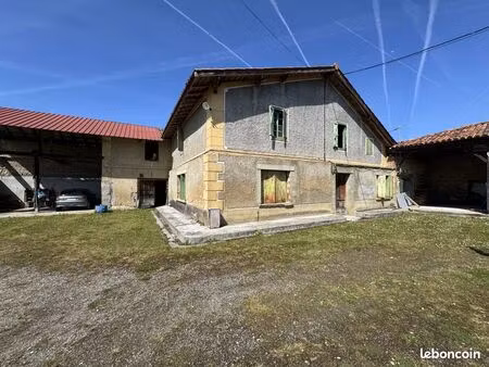 maison 6 pièces 300 m²