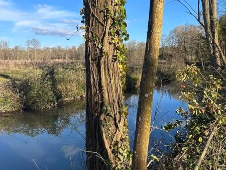 ? bord de rivière – 2 terrains de loisirs arborés – 5 460 m² – nature et calme