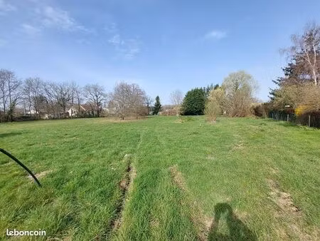 terrain 1037 m² theillay