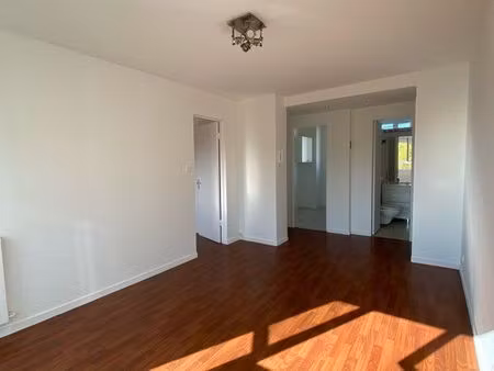 à louer t2 au burck 40m2