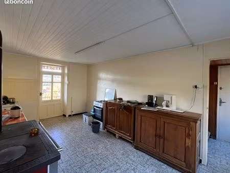 grande maison entièrement à rénover