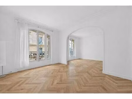 fredēlion montmartre