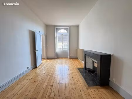 appartement 3 pièces 81 m²