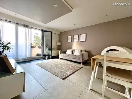 appartement 2 pièces 52 m²