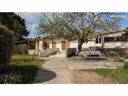 maison 4 pièces  94 m2  grand jardin arboré