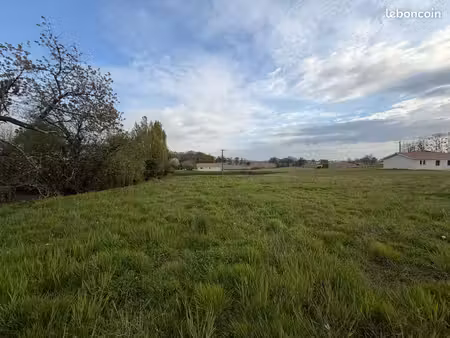 terrain 1 496 m² montaut