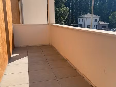 appartement t2 avec grande terrasse