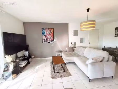 appartement 3 pièces 55 m²