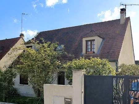maison 6 pièces 140 m²