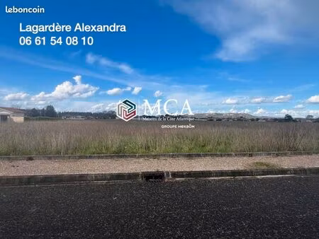 terrain 890 m² aiguillon