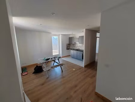 t3 avec grande terrasse – lumineux – le vignon-en-querc